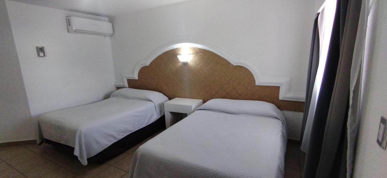 Hotel Casa Blanca Heroica Caborca Buitenkant foto