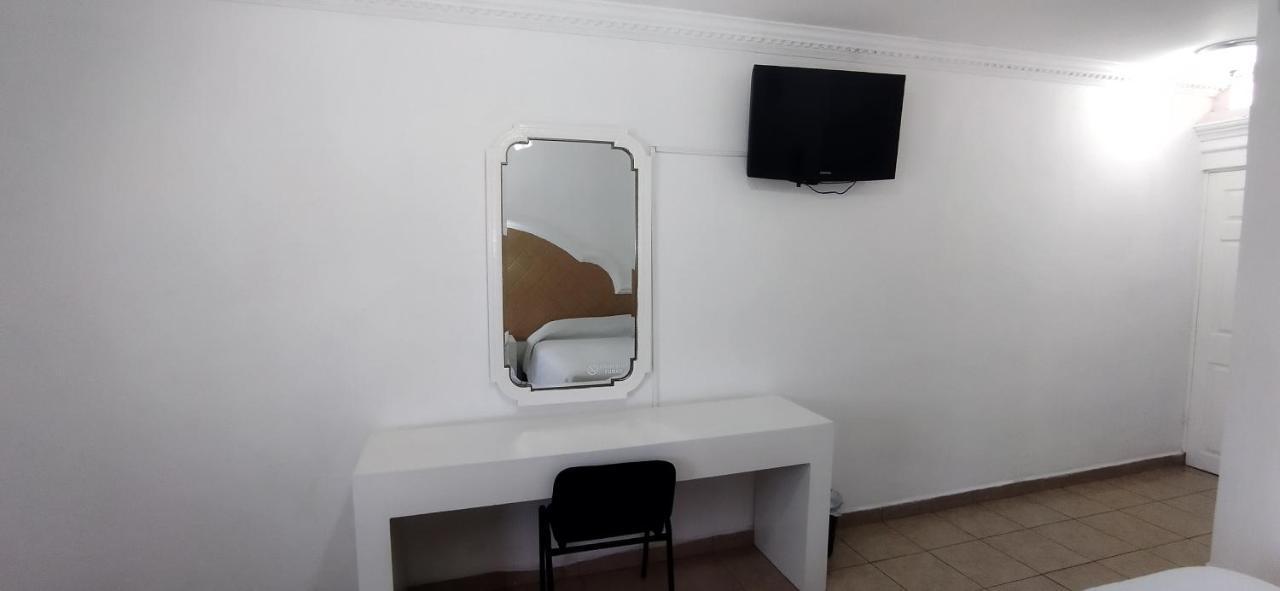 Hotel Casa Blanca Heroica Caborca Buitenkant foto